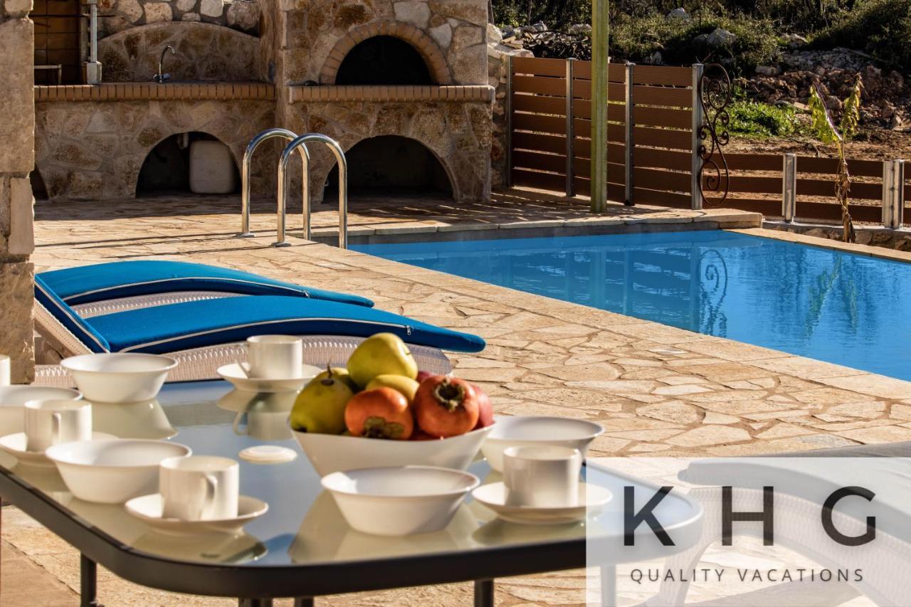 Leo'S Stone Made Villa! Καραβάδος Εξωτερικό φωτογραφία